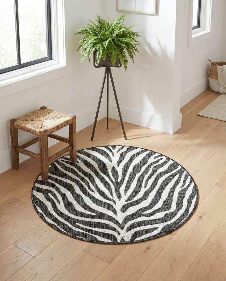 3' x 3' Easy-Clean Safari Indoor / Outdoor Round Rug