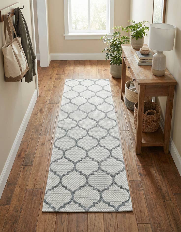 Detail image of 2' x 6' Georgia Runner Rug