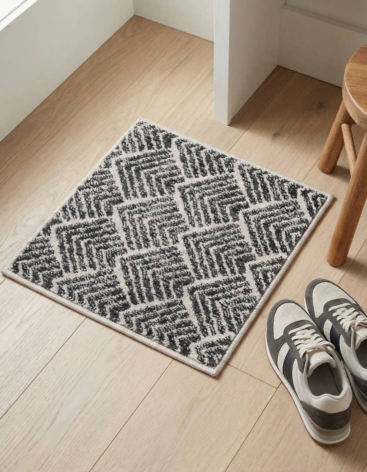 Detail image of 1' 4 x 1' 4 Eco Trellis Sample Rug