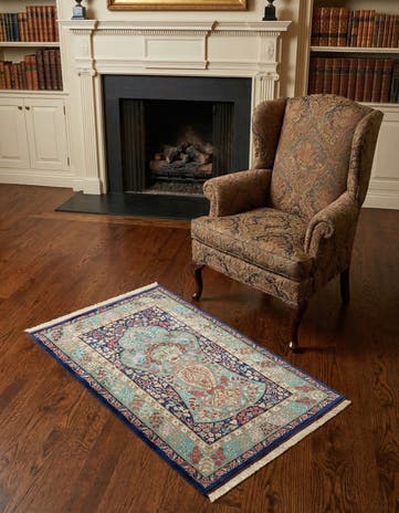 2' 7 x 4' Ghom Silk Rug