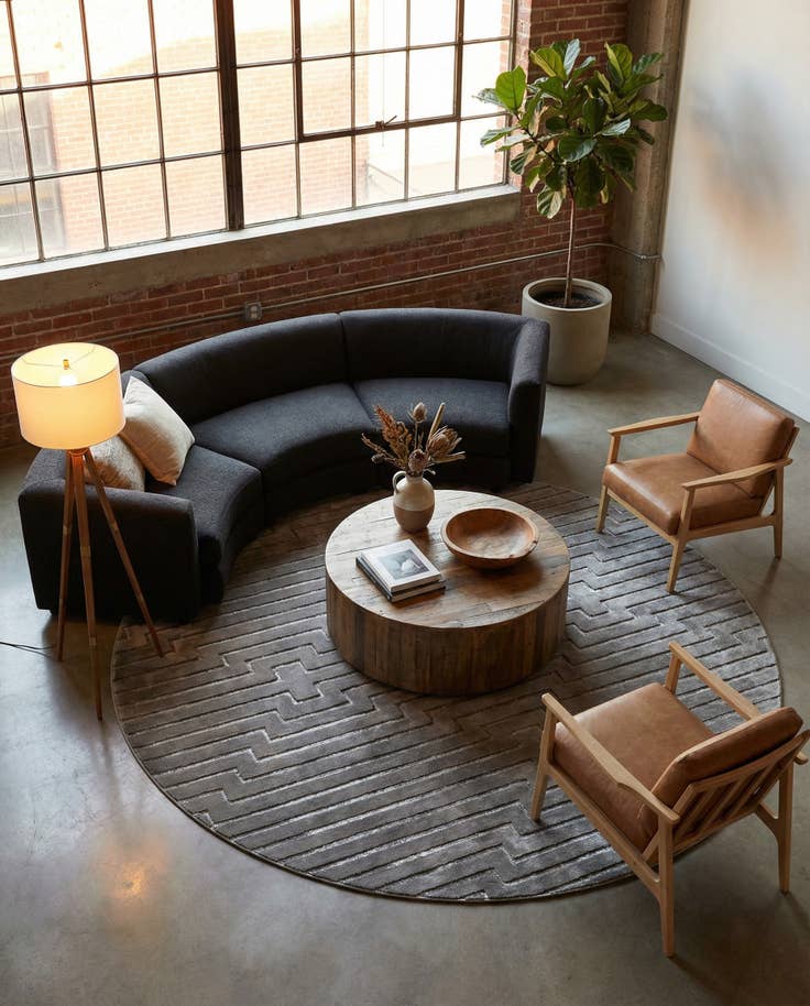 Detail image of 10' x 10' Vogue Geo Round Rug