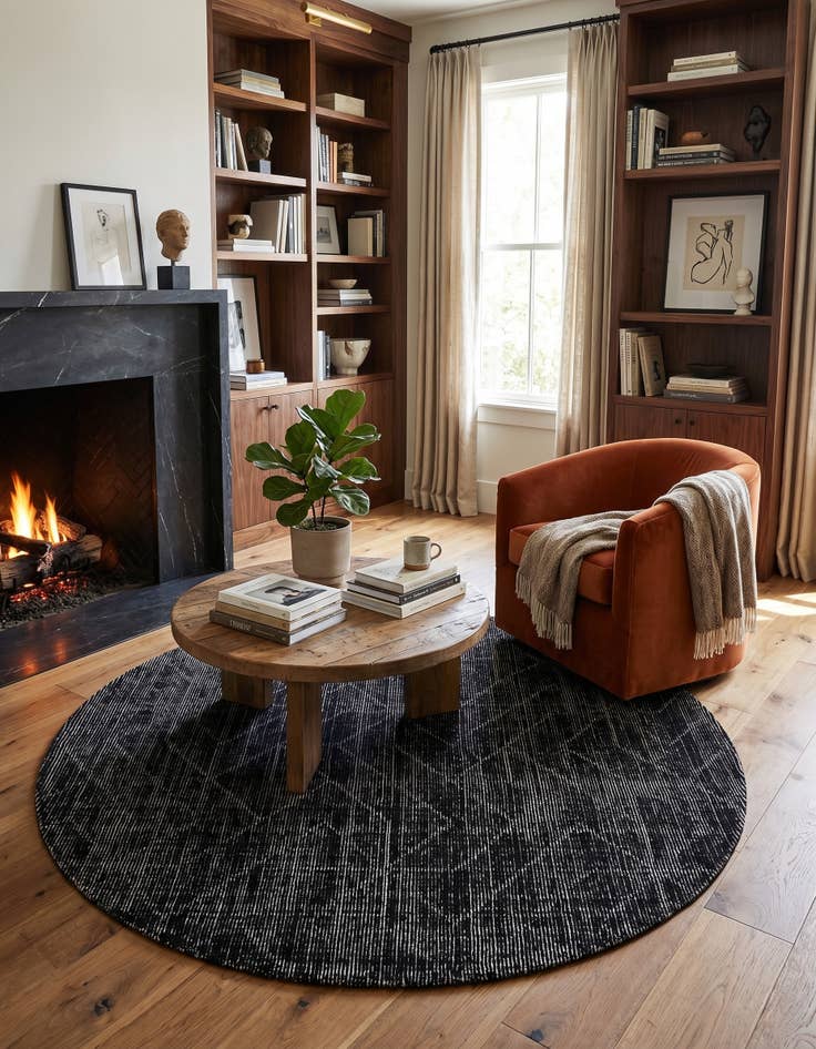 Detail image of 7' 10 x 7' 10 WoolCraft Geometric Round Rug