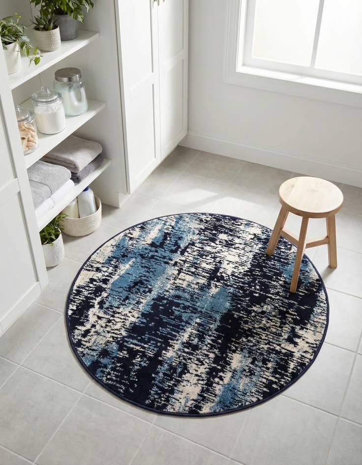 Detail image of 3' 1 x 3' 1 Laguna Round Rug