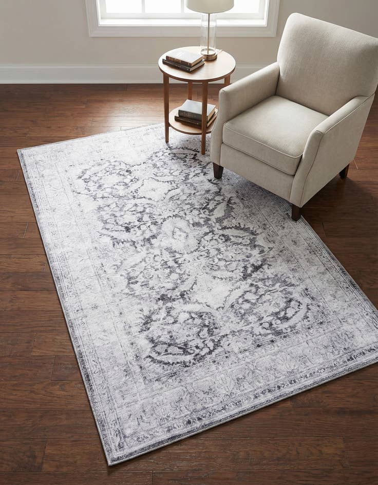 Detail image of 3' 6 x 5' 6 Timeless Rug