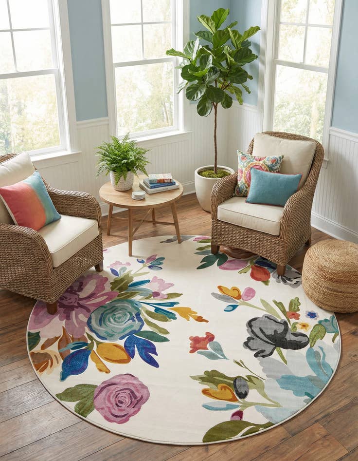 Detail image of 7' x 7' Blossom Round Rug