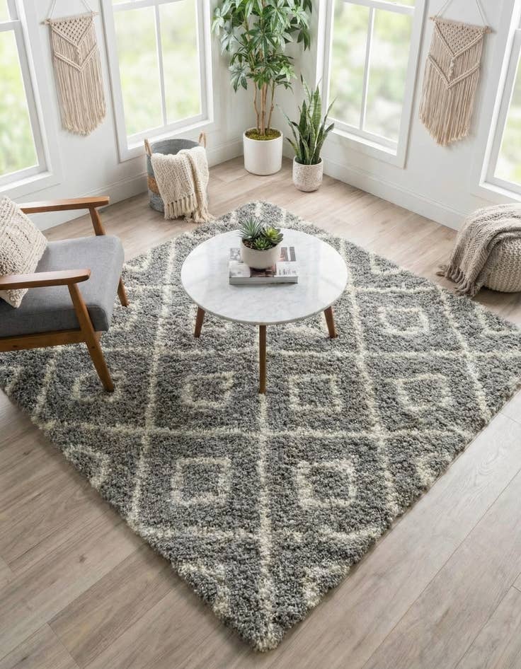 Detail image of 6' x 6' Trellis Shag Square Rug