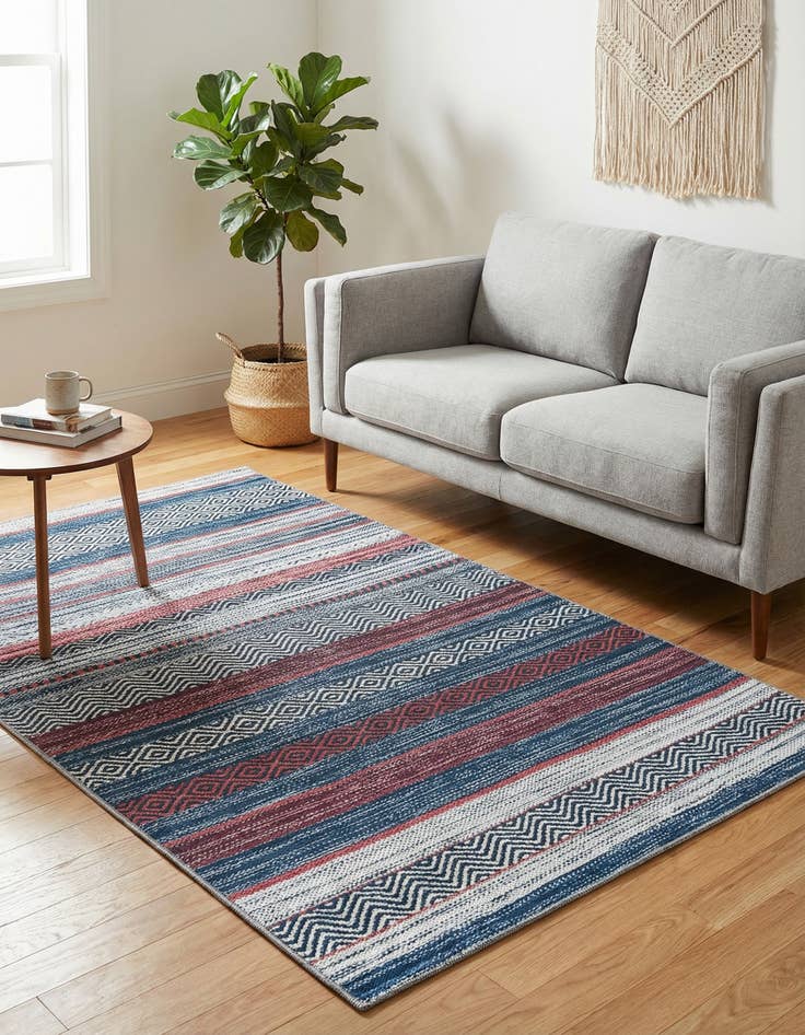 Detail image of 4' x 6'  Washable Yara Rug