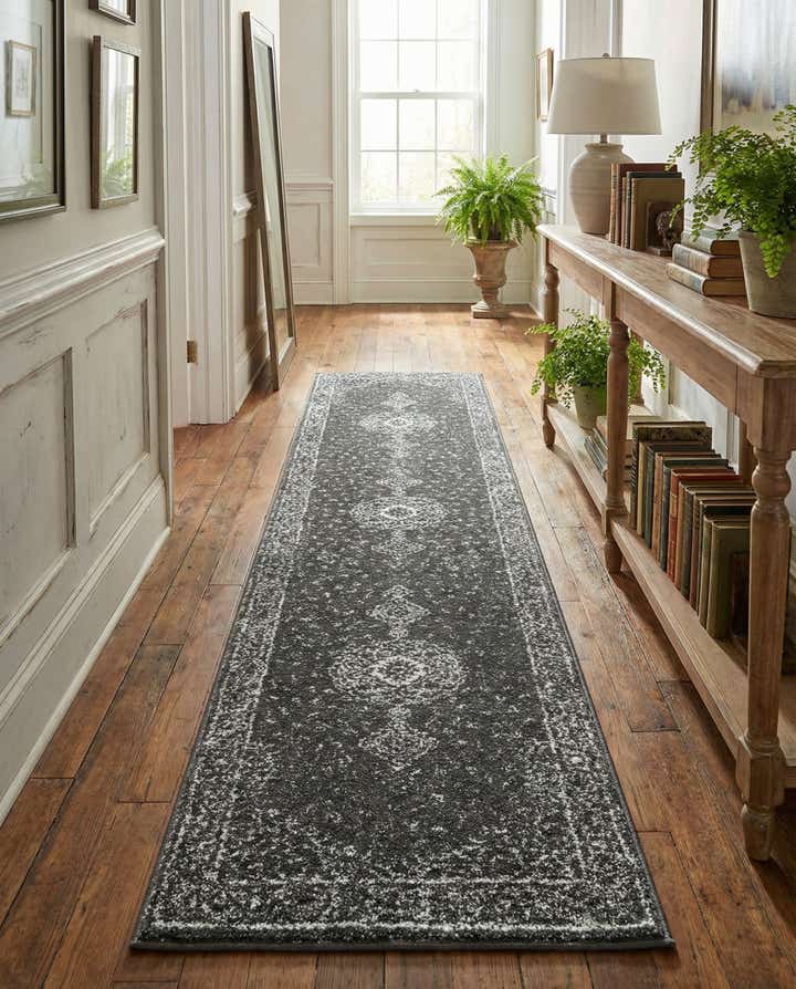 2' x 8' 8 Bexley Runner Rug