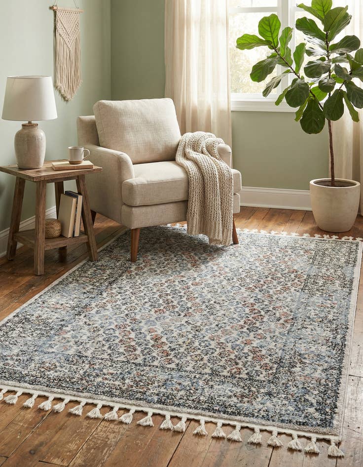 Detail image of 4' x 6' Aramis Rug