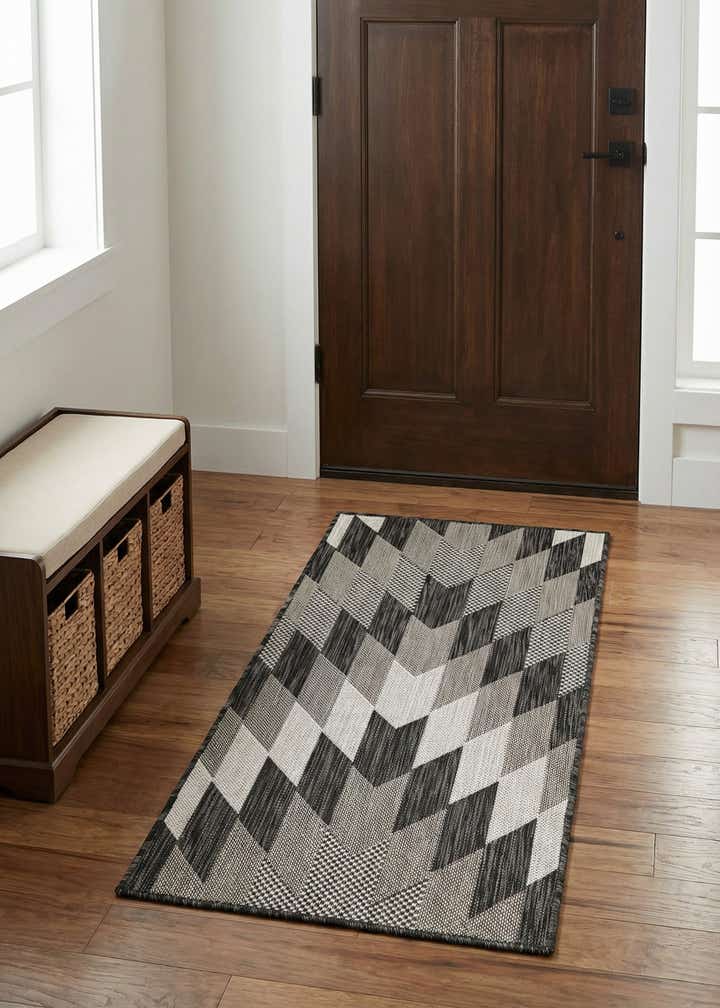 2' x 4' Easy-Clean Modern Indoor / Outdoor Runner Rug