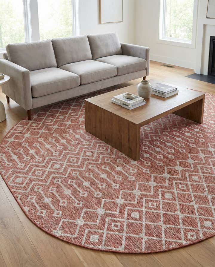 7' 10 x 10' Easy-Clean Trellis Indoor / Outdoor Oval Rug