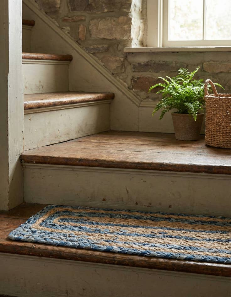 Detail image of 0' 9 x 2' 6  Hand Braided Chindi Stair Rug
