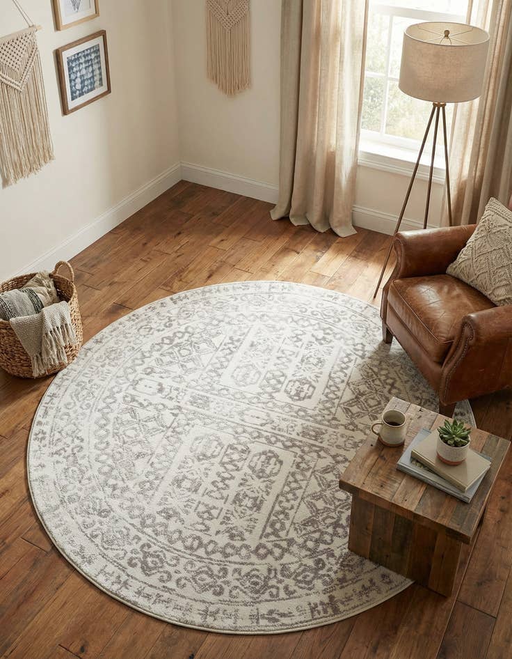 Detail image of 5' x 5' Oxford Round Rug