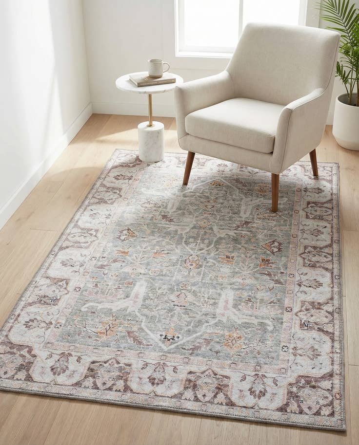 Detail image of 3' 3 x 5' 3 Yara Rug