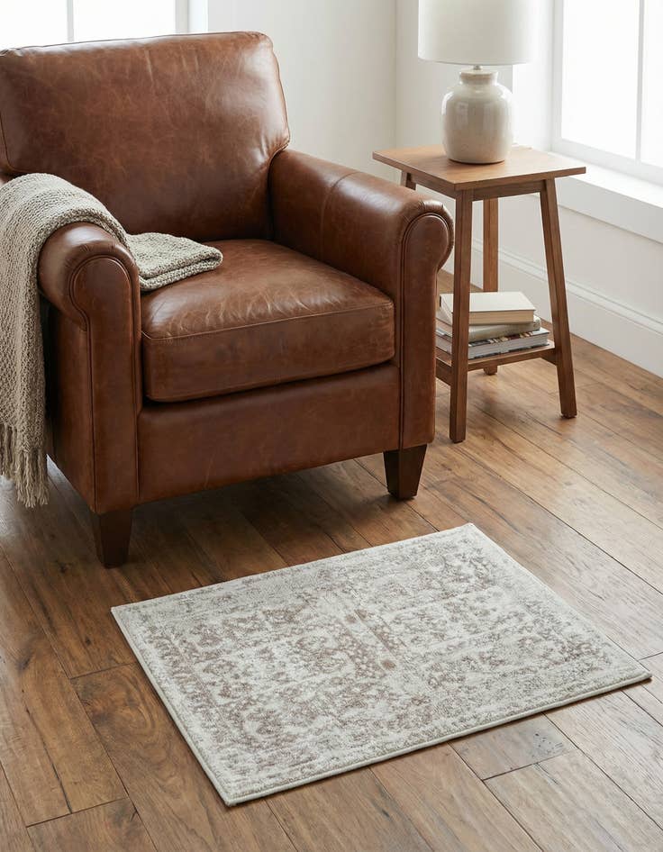 Detail image of 2' x 3' Oxford Rug