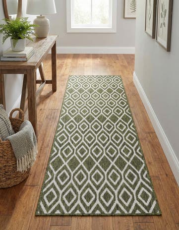 2' x 6' Easy-Clean Jill Zarin Turks and Caicos Indoor / Outdoor Runner Rug