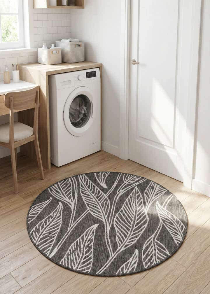 4' x 4' Easy-Clean Botanical Indoor / Outdoor Round Rug