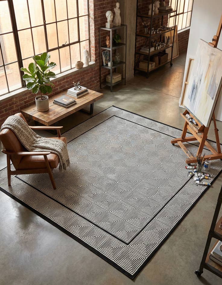 Detail image of 7' 10 x 7' 10 Milano Square Rug