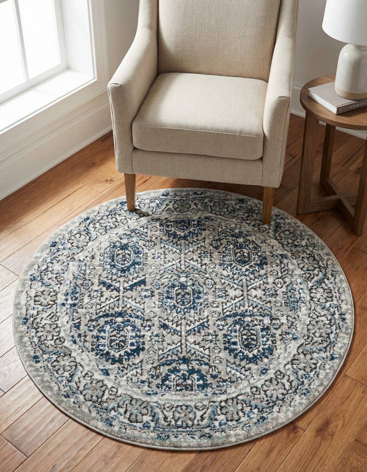 Detail image of 3' 3 x 3' 3 Nyla Round Rug