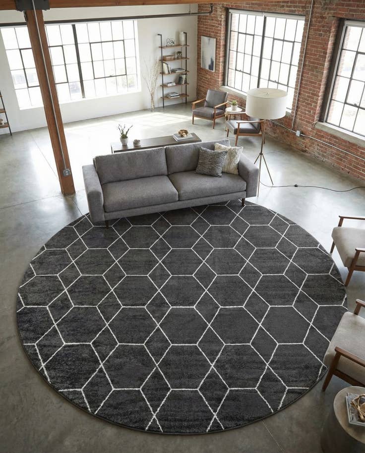 Detail image of 12' x 12' Lattice Frieze Round Rug