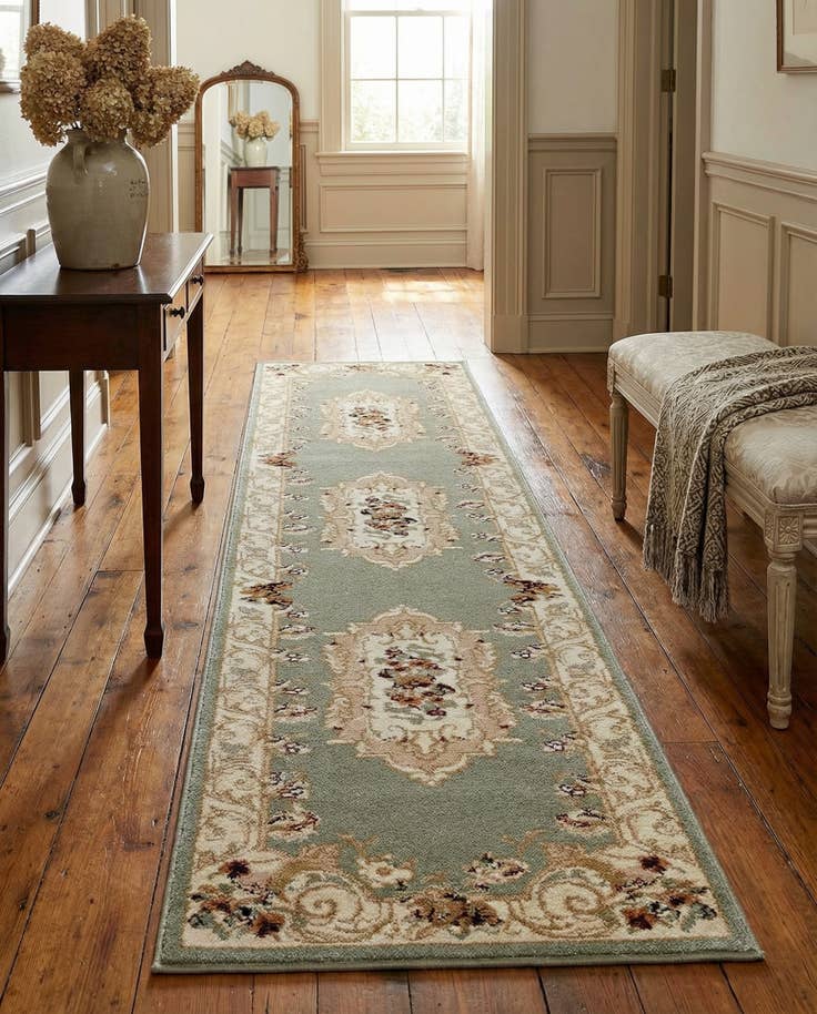 Detailfoto van 60cm x 245cm Klassieke Aubusson Loper Vloerkleed