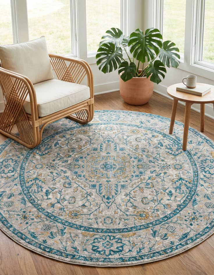 Detail image of  7' 10 x 7' 10 Lola Round Rug