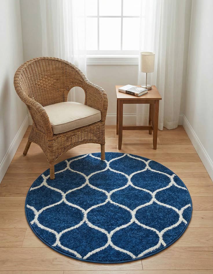 Detail image of 3' x 3' Trellis Frieze Round Rug