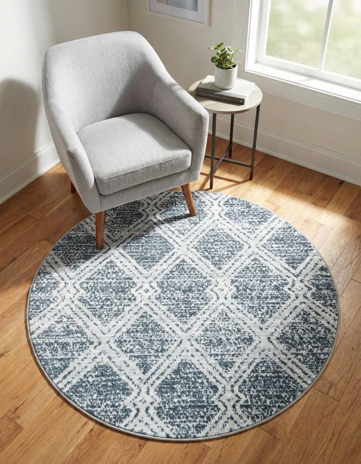 Detail image of 3' 3 x 3' 3 Kamala Washable Round Rug