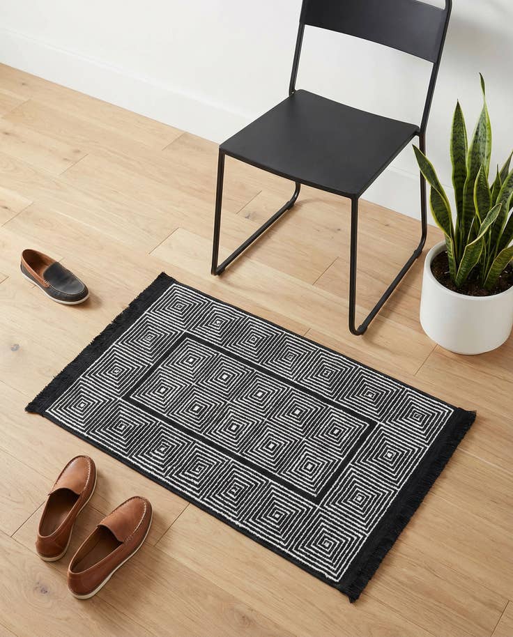 Detail image of 2' x 3' 1 Milano Rug
