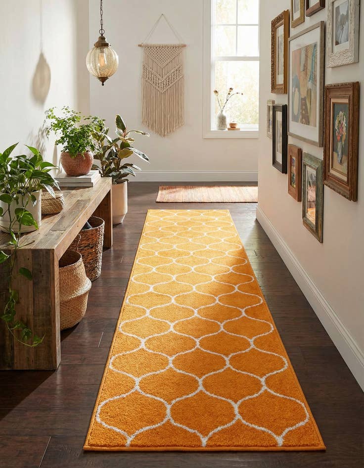 Detail image of 2' x 8' 8 Lattice Frieze Runner Rug