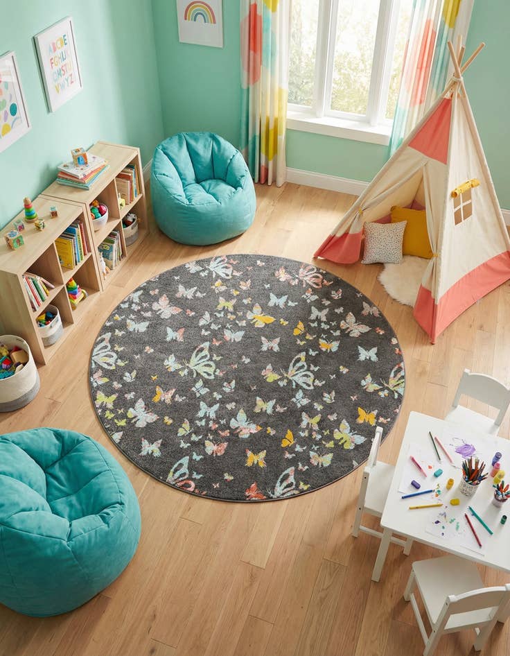 Detail image of 7' 10 x 7' 10 Whimsy Kids Round Rug