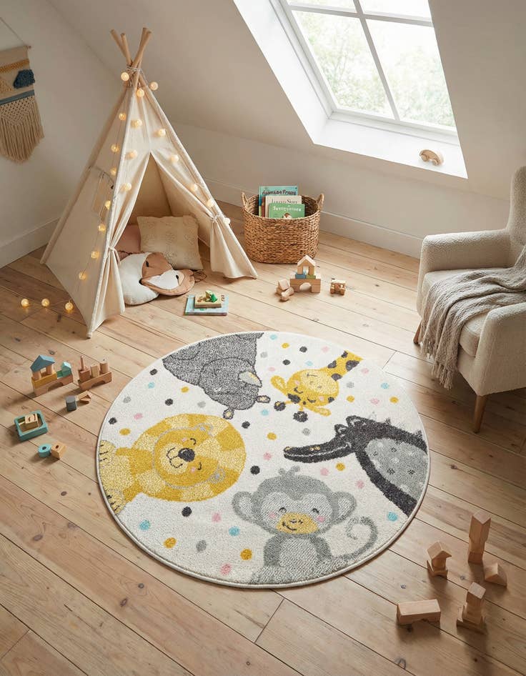 Detail image of 3' 3 x 3' 3 Animals Whimsy Kids Round Rug