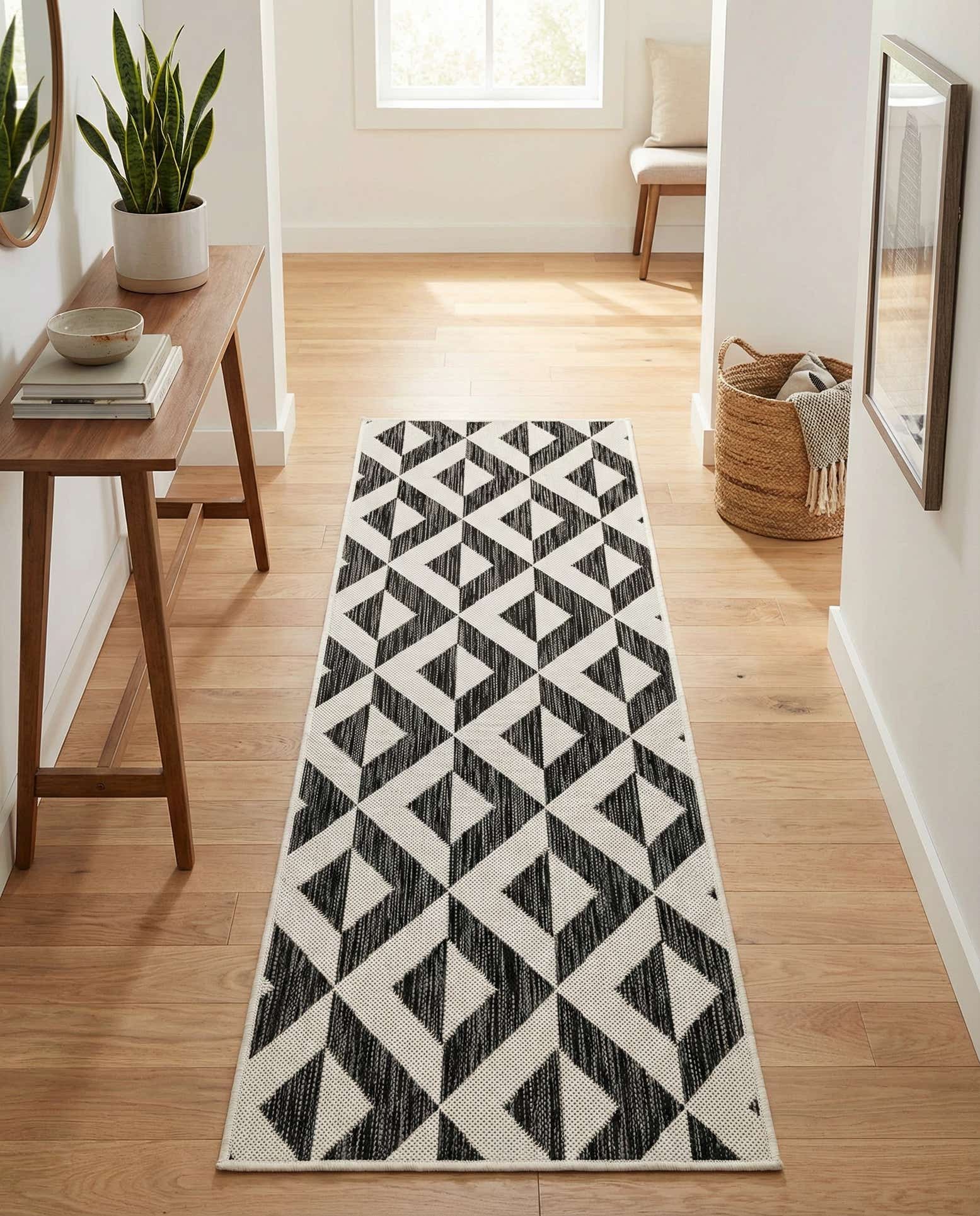 2' x 6' Easy-Clean Jill Zarin Napa Indoor / Outdoor Runner Rug