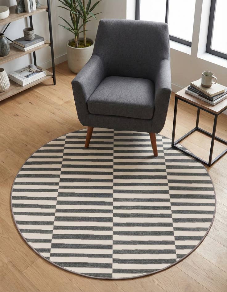 Detail image of 3' 7 x 3' 7 Tribeca Round Rug