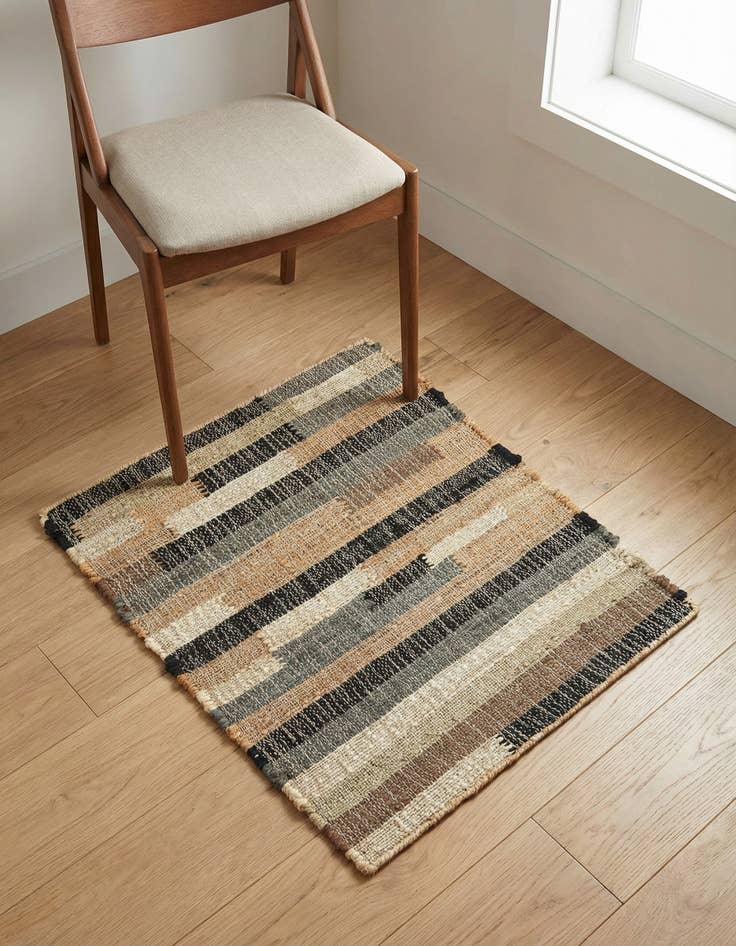 Detail image of 2' x 3' 1  Hand Woven Kala Handwoven Jute Rug