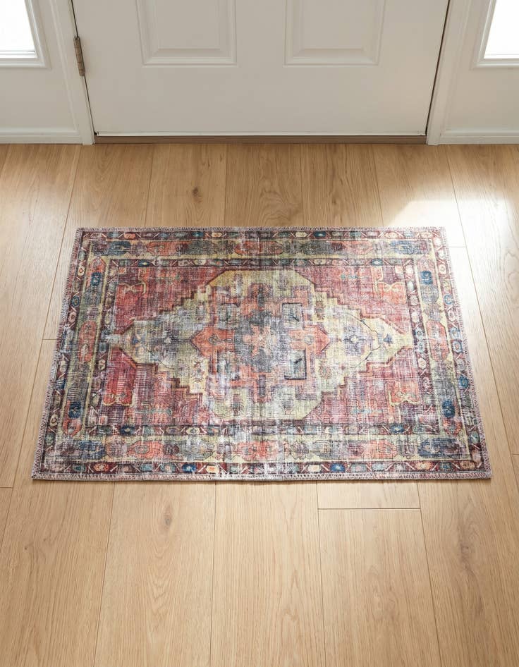 Detail image of 2' x 3' Washable Maahru Rug