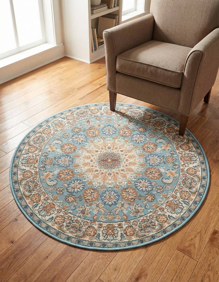 Detail image of 3' 3 x 3' 3 Washable Traditional Indoor / Outdoor Round Rug