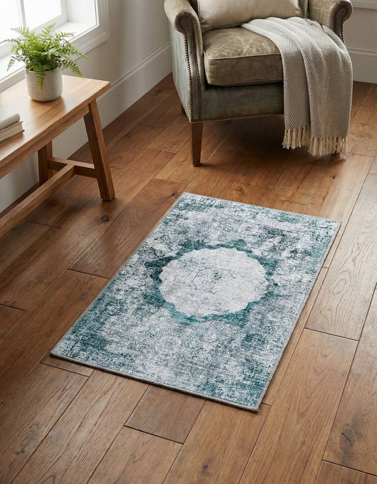 Detail image of 2' x 3' Washable Yara Rug