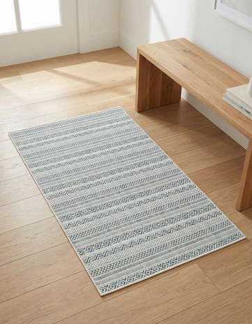 3' x 5' 3 Easy-Clean Ribbon Indoor / Outdoor Rug