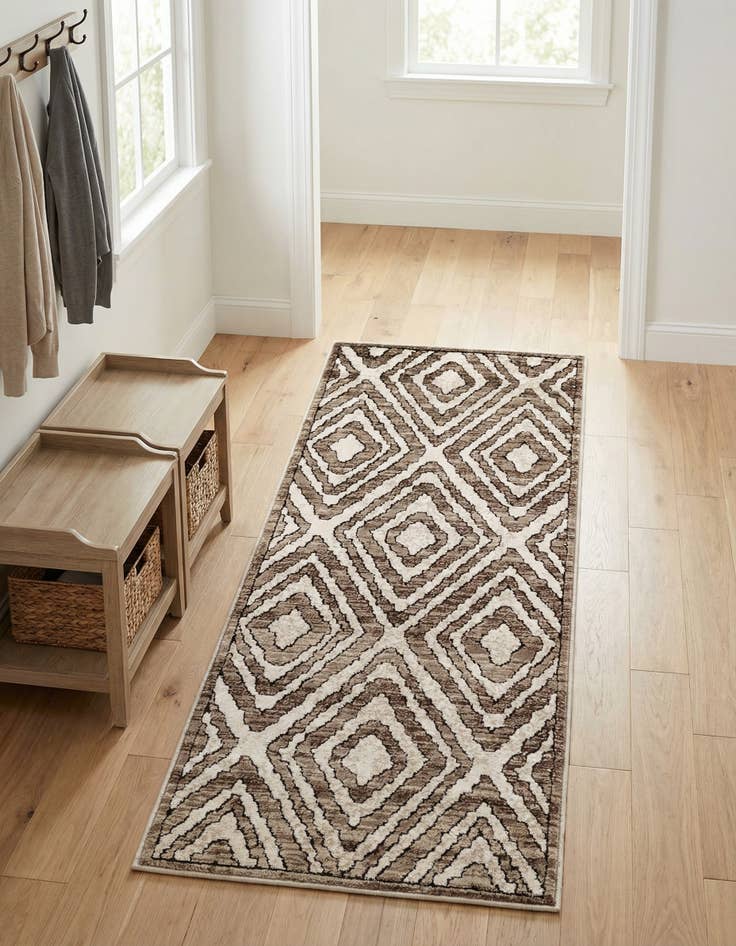 Detail image of 2' x 5' Hermitage Runner Rug