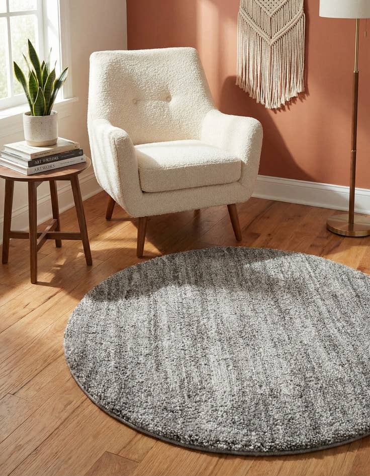 Detail image of 3' 3 x 3' 3 Jill Zarin Shaggy Chic Round Rug