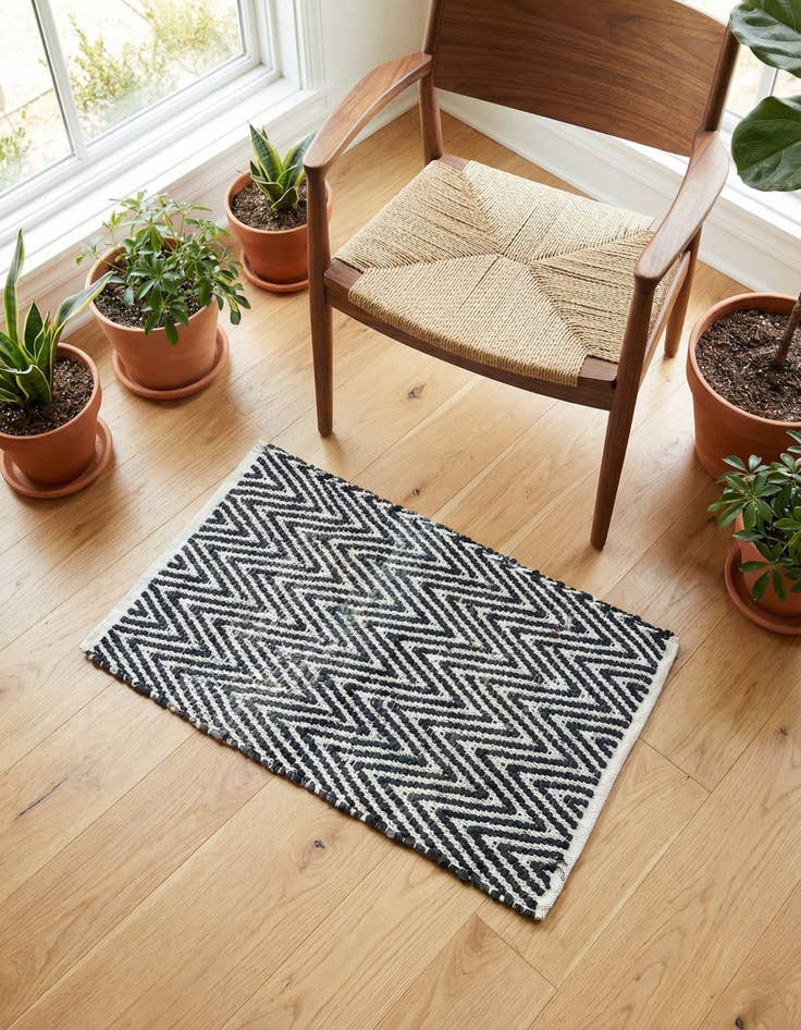 Detail image of 2' x 3' 1  Hand Woven Chindi Chevron Rug