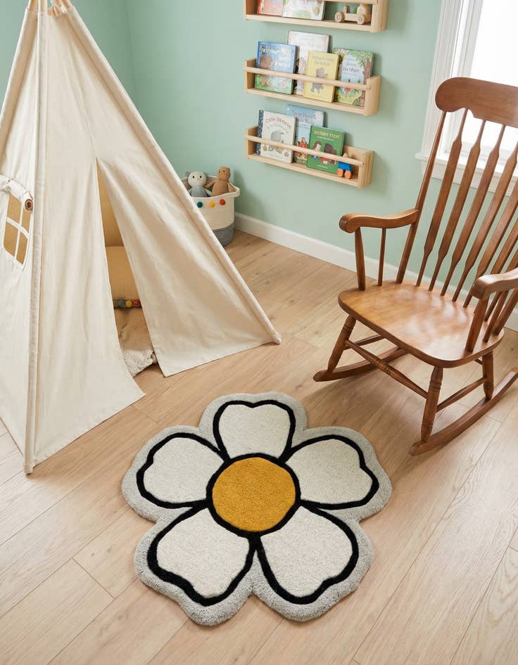 Detail image of 2' 2 x 2' 2 Playtime Kids Wool Freeform Rug