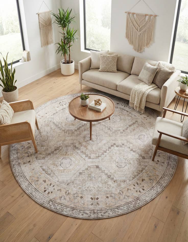 Detail image of 7' 10 x 7' 10 Yara Round Rug