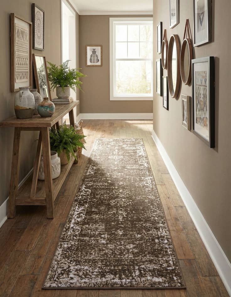 Detail image of 2' x 9' 10 Monaco Runner Rug