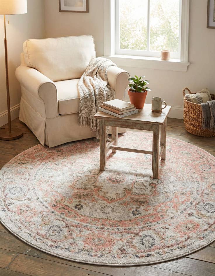 Detail image of 5' 3 x 5' 3 Madeline Vintage Round Rug