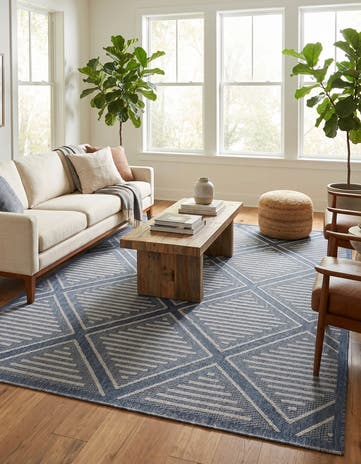 7' 10 x 10' Easy-Clean Trellis Indoor / Outdoor Rug