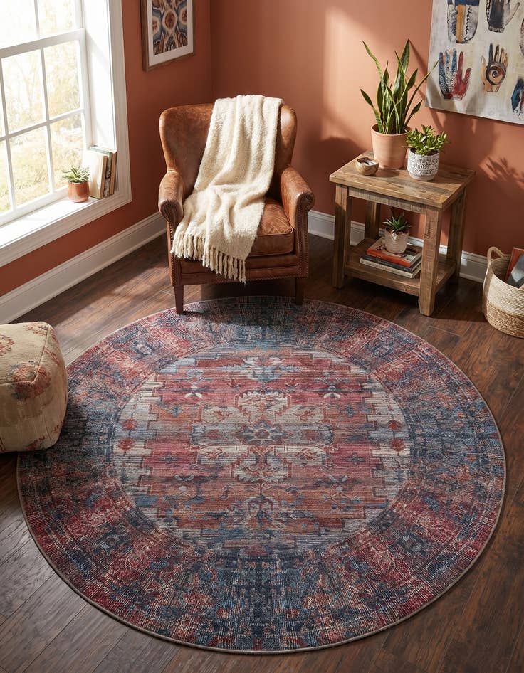 Detail image of 7' 10 x 7' 10 Yara Round Rug