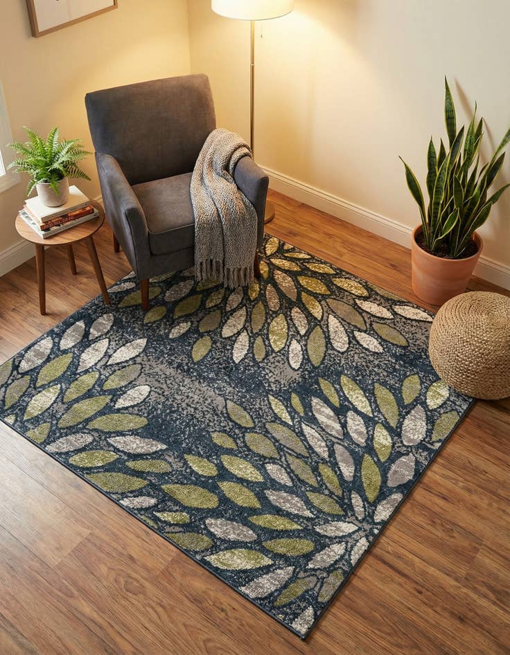 Detail image of 5' x 5' Charleston Square Rug