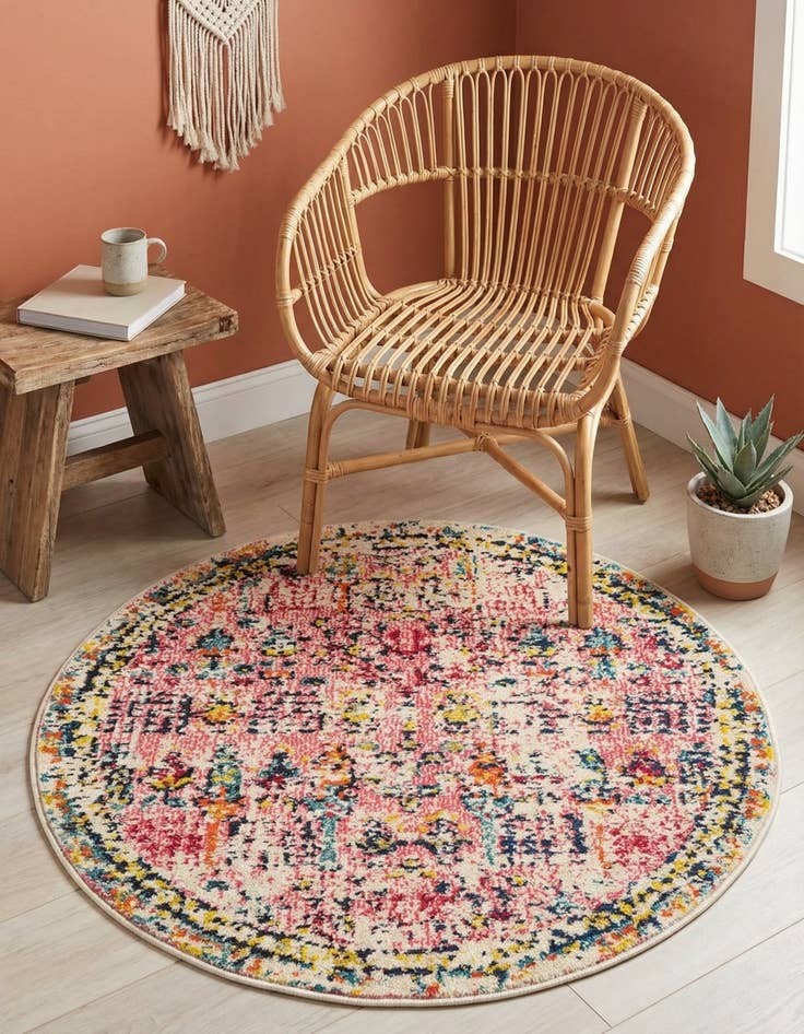 Detail image of 3' 3 x 3' 3 Washable El Paso Round Rug